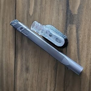 Dyson vacuum 2 brush accessories